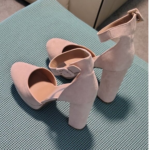 Womens Pink 1" Padded Adjustable Ankle Strap Estrella Round Toe 10 M-Sold - Picture 5 of 11